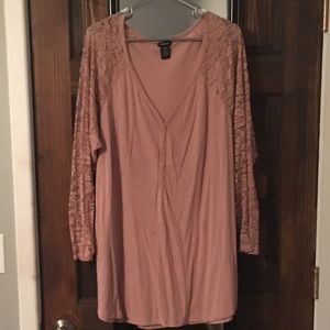 Torrid long sleeve lace Top
